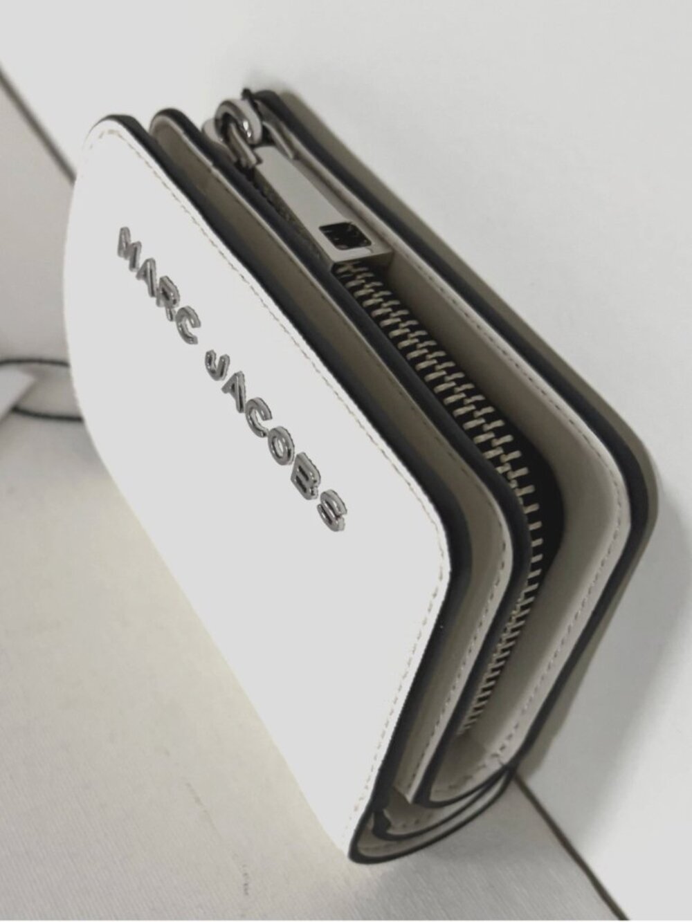 New Marc Jacobs Compact Bifold Wallet Cotton